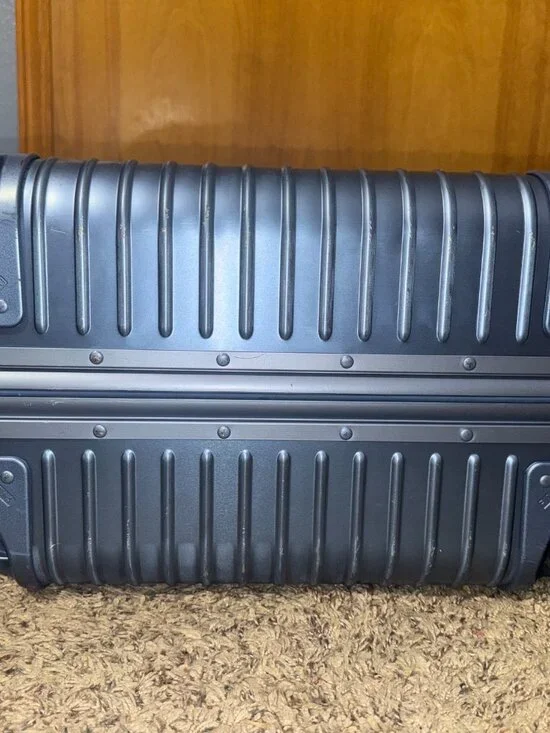 Rimowa Check-In L – Arctic Blue Aluminum | Special Edition 2023 - Picture 6 of 11